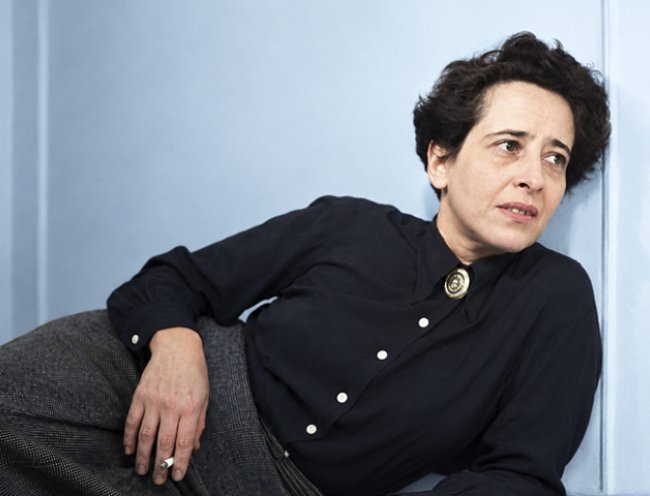 arendt_internet.jpg